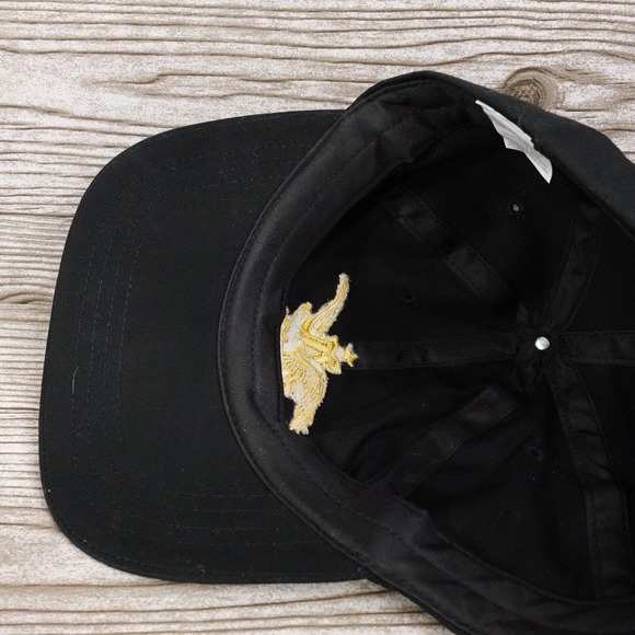 ANHEUSER BUSCH ST LOUIS BREWERY BLACK ADJUSTABLE STRAPBACK BASEBALL HAT CAP - Picture 8 of 9